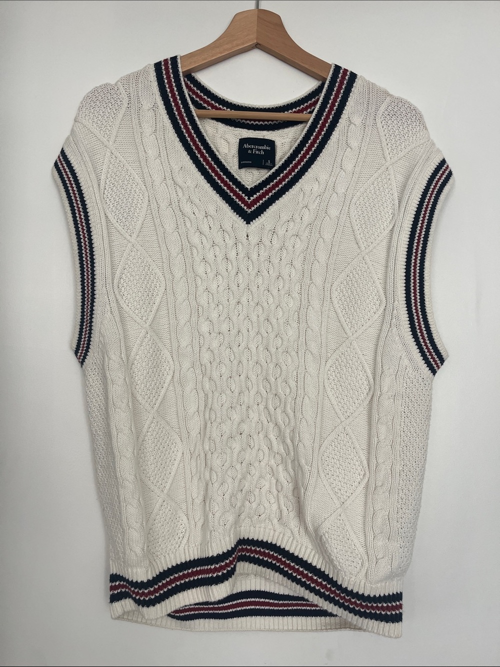 Abercrombie & Fitch Cream Cable-Knit V-Neck Sweater Vest with Navy & Red Trim
